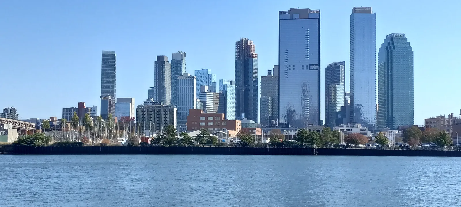 Long Island City skyline viewed from Roosevelt Island